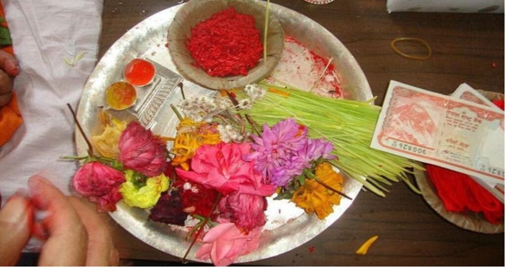 आज बडा दशैंः-मान्यजनको हातबाट टीका र जमरा लगाएर मनाइँदै